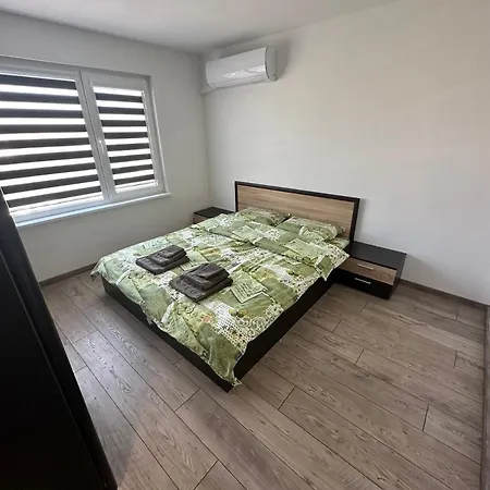 Victoria Apartment *
